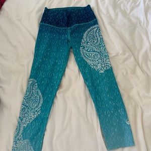 blue yoga leggings